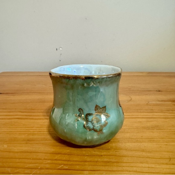 Vintage Victorian Style Tea Cup Mug Promenade Couple Green Gold Ornate - Picture 8 of 8